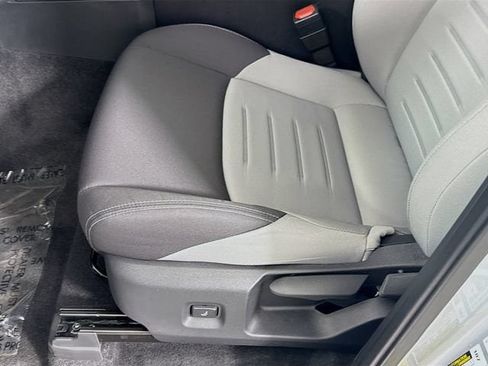 New 2025 Toyota Tacoma TRD Off-Road AWD/4WD image 18