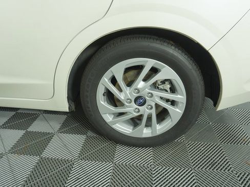 Certified 2024 Subaru Impreza 2.0i image 17