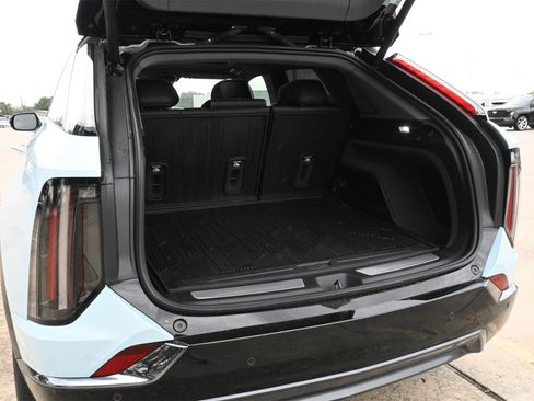 New 2026 Cadillac Optiq Sport 1 image 23