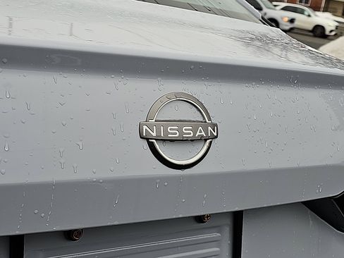 Used 2025 Nissan Altima 2.5 SR image 29