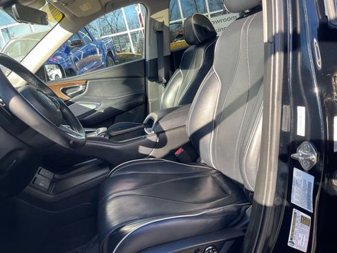 Used 2019 Acura RDX AWD w/ Advance Package image 17