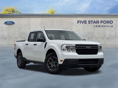 Used 2024 Ford Maverick XLT FWD image 2