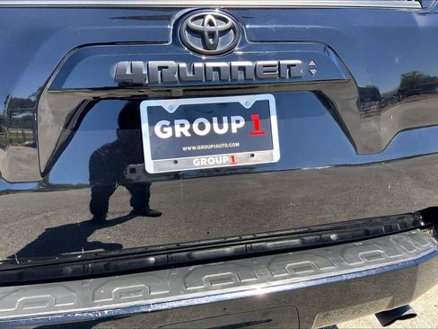 Used 2023 Toyota 4Runner SR5 Premium w/ Moonroof Package image 10