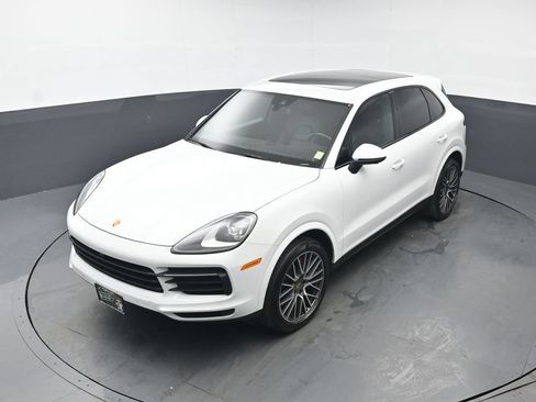 Used 2022 Porsche Cayenne AWD/4WD image 43
