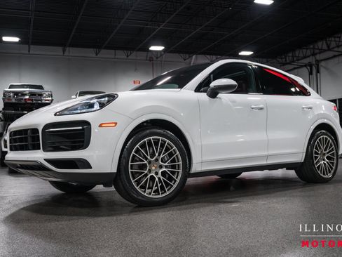 Used 2022 Porsche Cayenne Platinum Edition AWD/4WD image 1