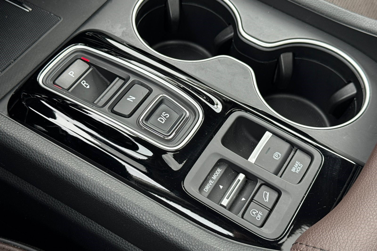 Certified 2025 Honda Pilot Elite image 16