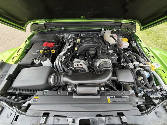 Used 2025 Jeep Wrangler Unlimited Rubicon AWD/4WD image 14