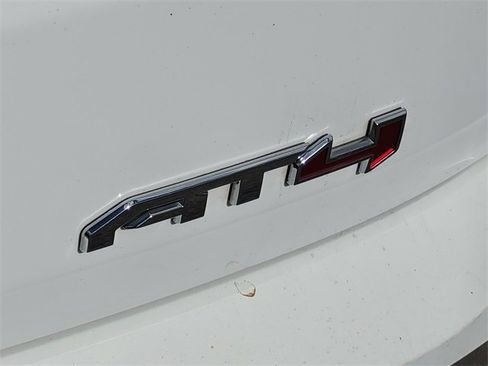 Used 2024 GMC Terrain AT4 image 8