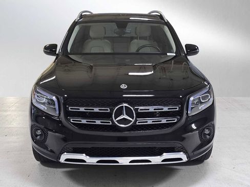 Used 2023 Mercedes-Benz GLB 250 4MATIC image 8