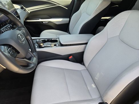 Used 2024 Lexus RX 350 Premium w/ Accessory Package (Z1) FWD image 9
