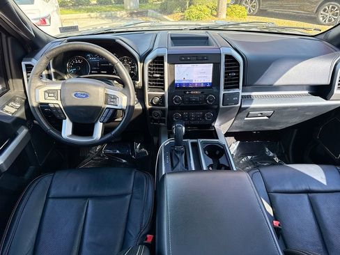 Used 2019 Ford F150 Lariat image 28