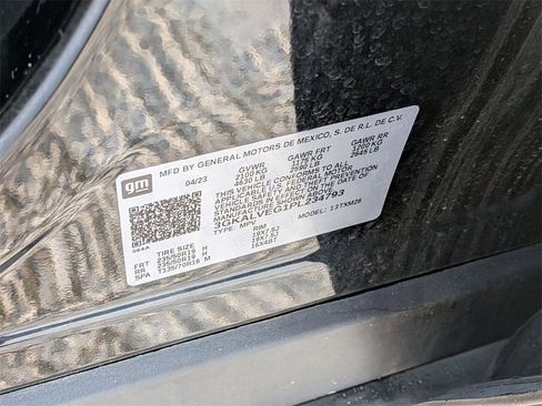 Used 2023 GMC Terrain SLT w/ Elevation Edition image 33