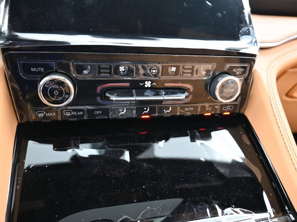 Used 2025 Jeep Grand Cherokee L Summit AWD/4WD image 20