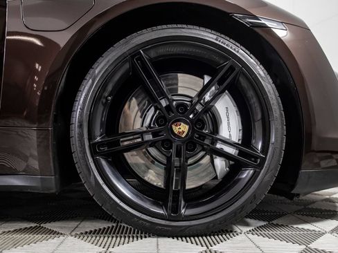 Used 2023 Porsche Taycan RWD image 38