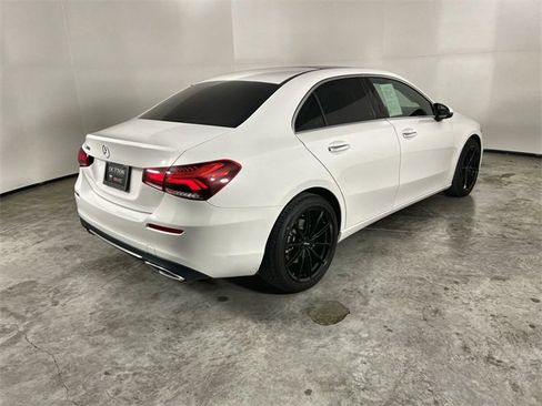 Used 2022 Mercedes-Benz A 220 image 8