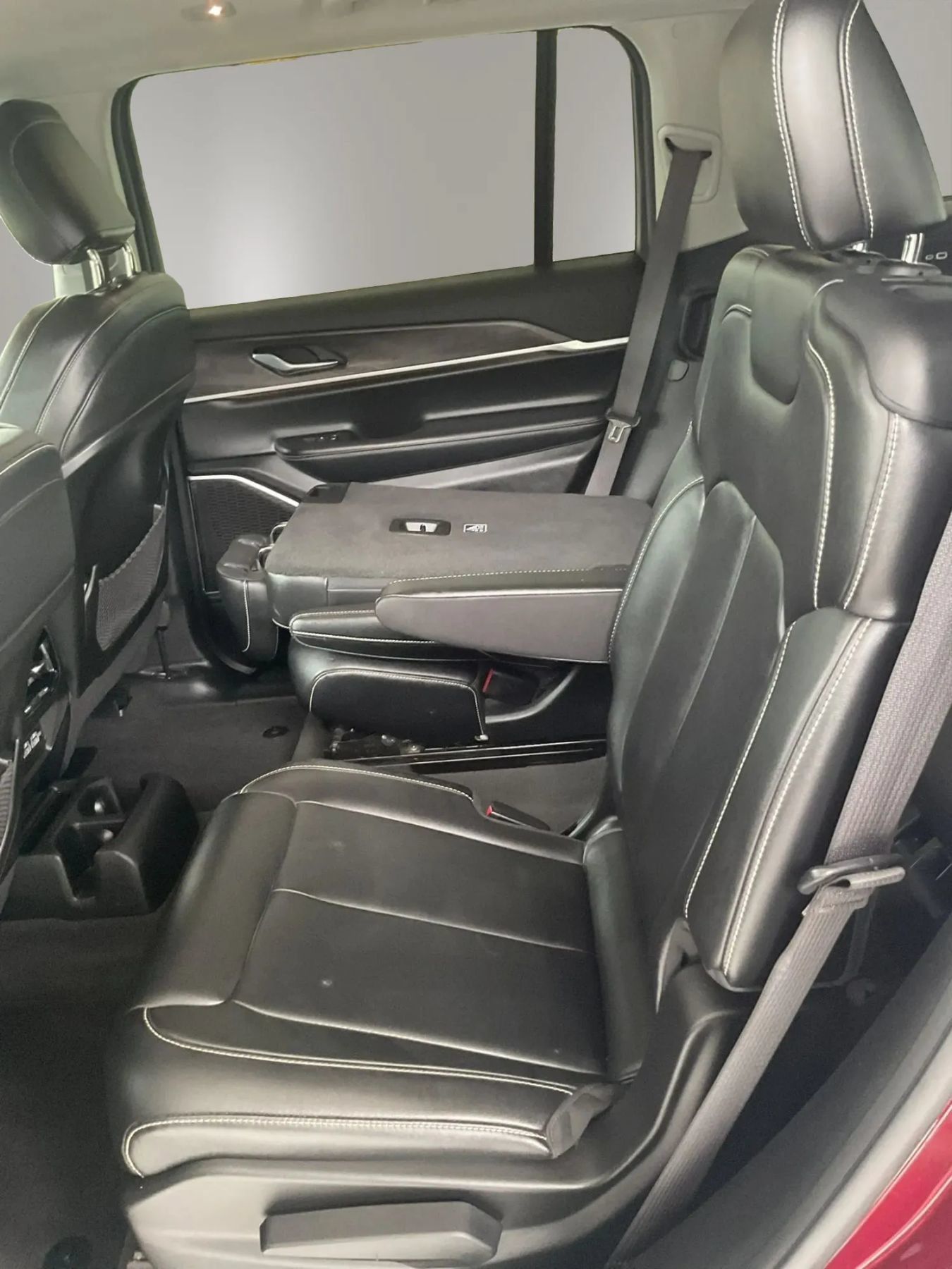Used 2021 Jeep Grand Cherokee L Limited AWD/4WD image 42