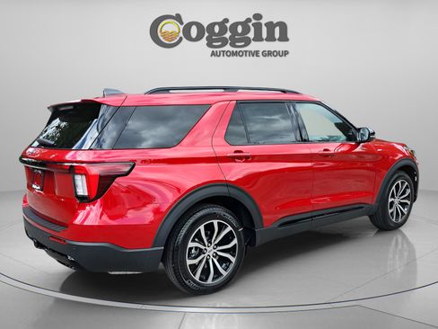 New 2026 Ford Explorer ST-Line image 5