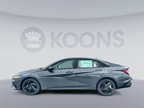 New 2026 Hyundai Elantra Sport image 2