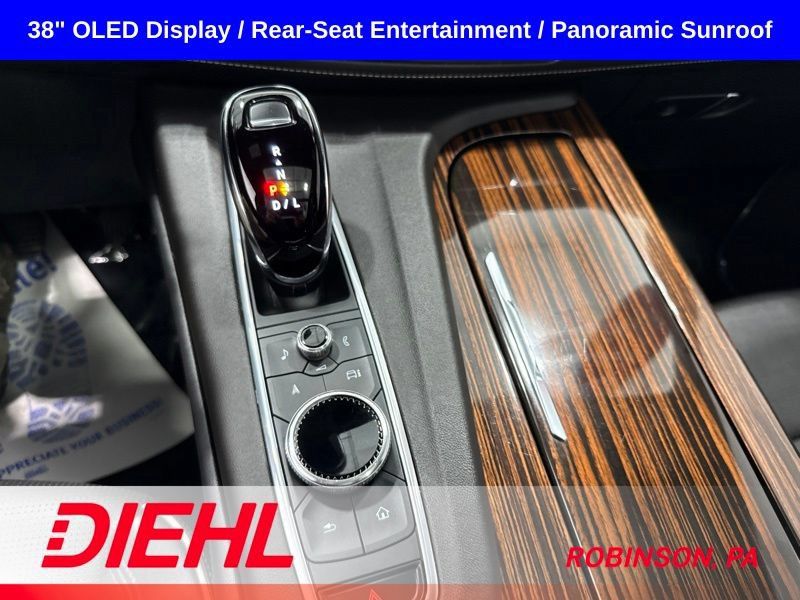 Used 2023 Cadillac Escalade ESV Premium Luxury AWD/4WD image 41