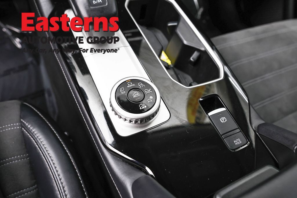 Used 2025 Mitsubishi Outlander SE AWD/4WD image 20