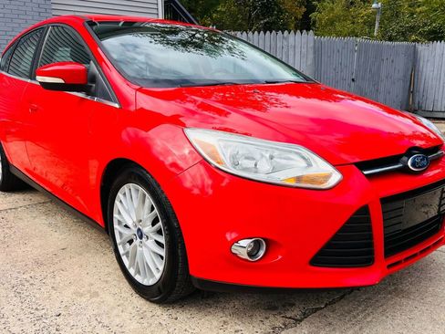 Used 2012 Ford Focus SEL image 3