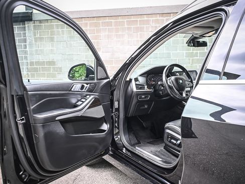 Used 2020 BMW X7 xDrive40i w/ Premium Package AWD/4WD image 7