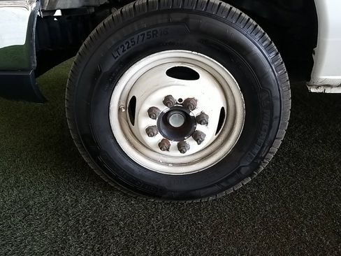 Used 2015 Ford E-450 and Econoline 450 Super Duty w/ Power Windows & Locks Group image 30