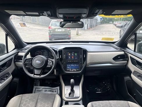 Used 2025 Subaru Forester AWD/4WD image 14