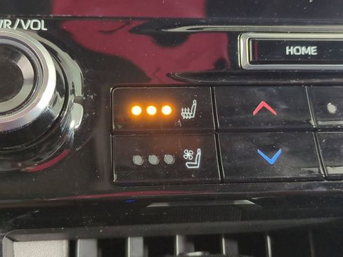 Used 2021 Toyota Highlander Platinum image 30