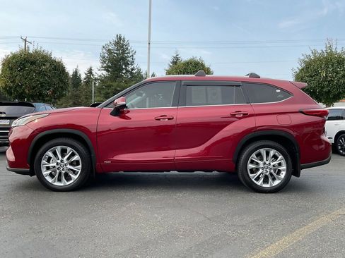 Used 2023 Toyota Highlander Limited image 5