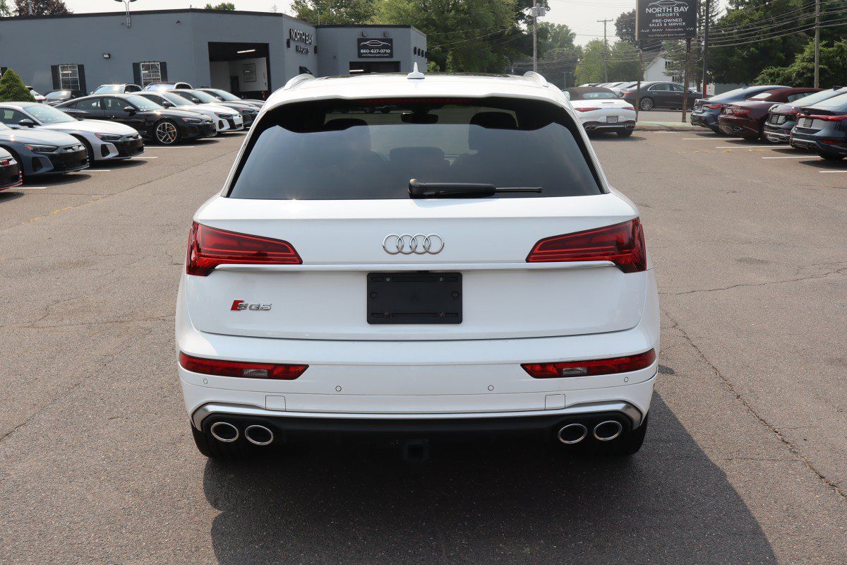 Used 2022 Audi SQ5 Premium Plus w/ Premium Plus Package AWD/4WD image 6