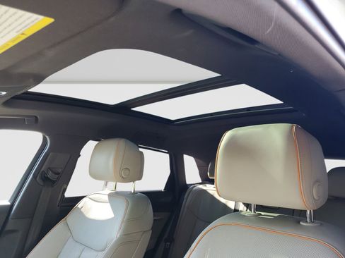 Used 2022 Audi e-tron Chronos w/ Chronos Package image 33