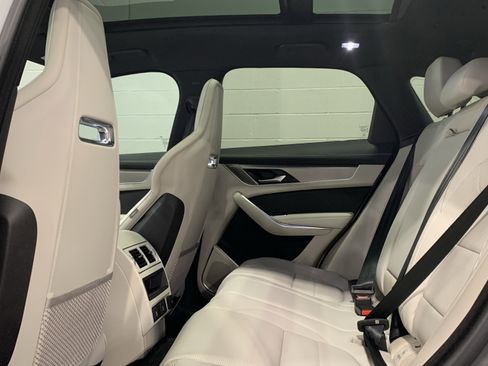 New 2026 Jaguar F-PACE R-Dynamic S image 6