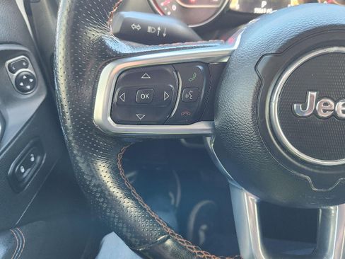 Used 2021 Jeep Gladiator Mojave image 11