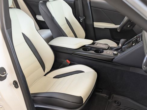 Used 2025 Lexus IS 350 F Sport image 21