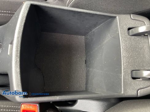 Used 2021 Hyundai Venue SEL FWD image 19