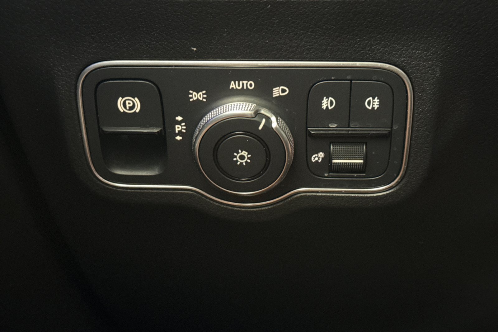 Certified 2023 Mercedes-Benz GLA 250 image 34
