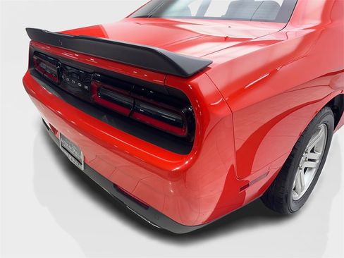Used 2023 Dodge Challenger SXT w/ Plus Package image 18