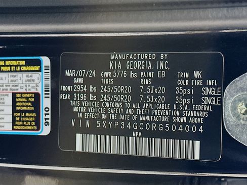 Used 2024 Kia Telluride EX w/ EX Captain's Chair Package FWD image 12