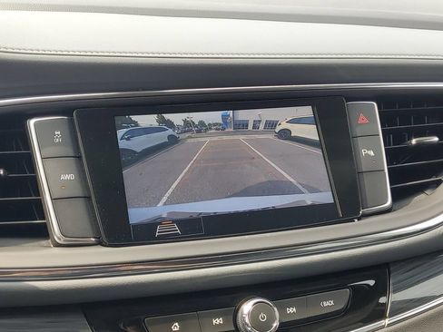 Used 2021 Buick Enclave Essence w/ Sound and Sites Package AWD/4WD image 27