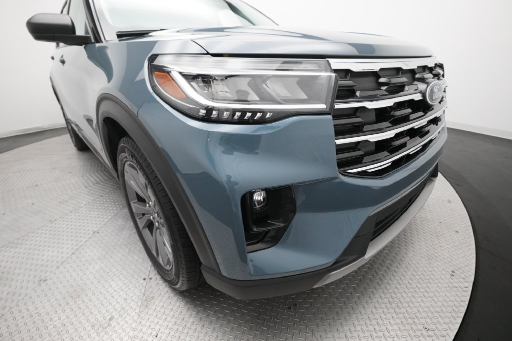Used 2026 Ford Explorer Active w/ Active Comfort Package AWD/4WD image 23