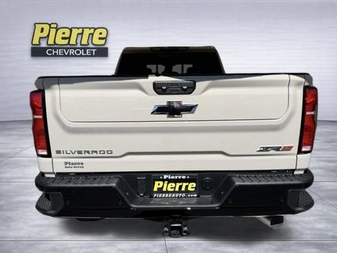New 2026 Chevrolet Silverado 2500 ZR2 AWD/4WD image 3