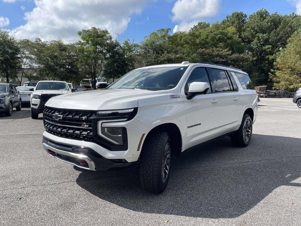 Used 2025 Chevrolet Suburban Z71 AWD/4WD image 7