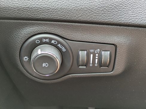 Used 2021 Jeep Compass Trailhawk image 21