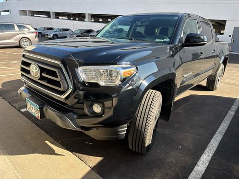 Used 2020 Toyota Tacoma SR5 image 5