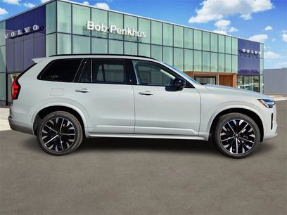 New 2026 Volvo XC90 B6 Ultra w/ Lounge Package