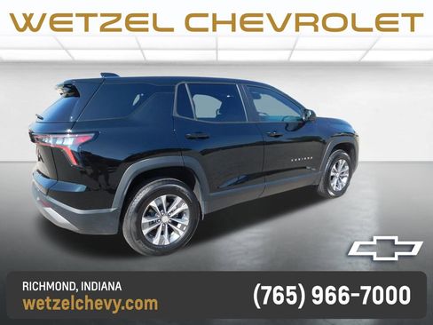 Used 2026 Chevrolet Equinox LT AWD/4WD image 3