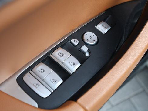 Used 2023 BMW X4 xDrive30i w/ M Sport Package image 12