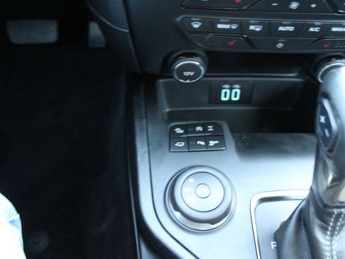 Used 2019 Ford Ranger Lariat w/ Equipment Group 501A Mid image 25