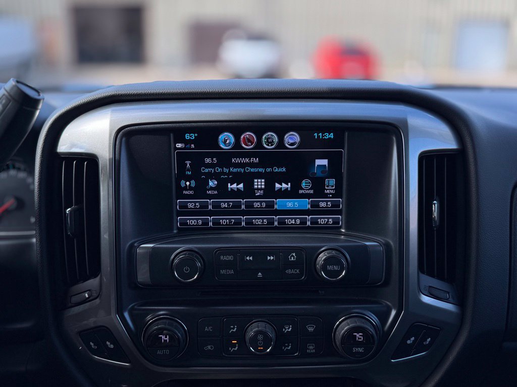 Used 2018 Chevrolet Silverado 1500 LT w/ All Star Edition AWD/4WD image 3